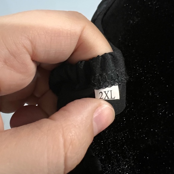 Off shoulder flattering black dress🖤 - Picture 4 of 11